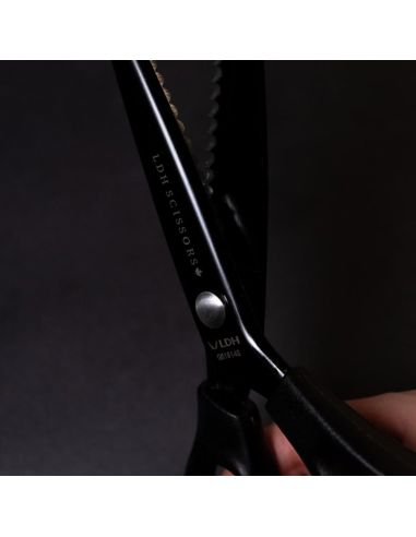 Tesoura de picotar preta Midnight 23 cm LDH