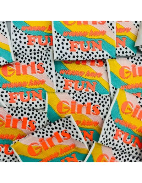 Conjunto de 5 etiquetas tecidas para costurar Girls wanna have fun