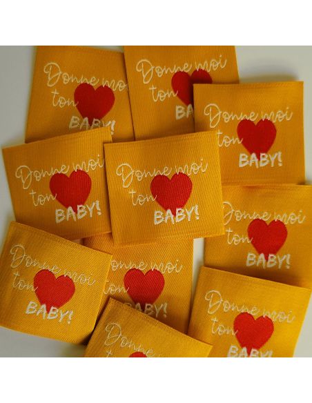 Conjunto de 5 etiquetas tecidas para costurar Donne moi ton coeur baby - Safran