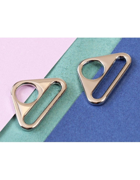 Conjunto de 2 anéis triangulares passantes 25 mm prata