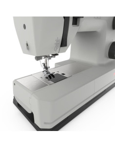 Máquina de costura Necchi Q132A 2