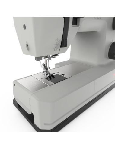 Máquina de costura Necchi Q132A