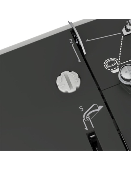 Máquina de costura Necchi Q132A
