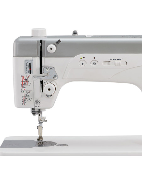 Máquina de costura Janome HD-9 Professional