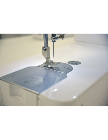 Máquina de costura Janome HD-9 Professional