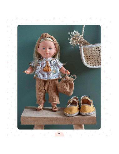 Livro Eu costuro para minha boneca Corolle