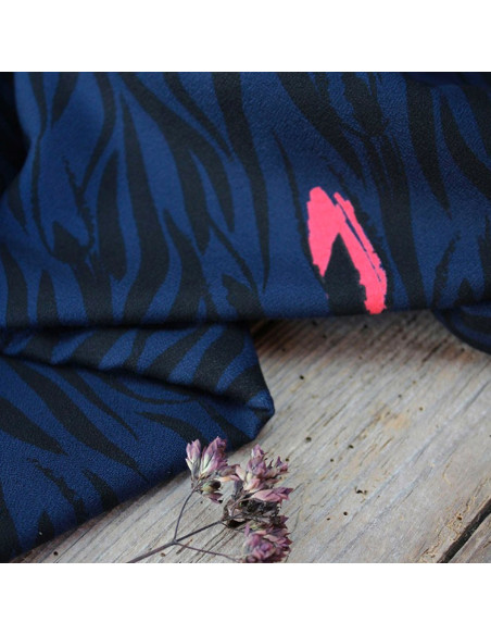 Tecido crepe de viscose Zebra azul - Églantine & Zoé