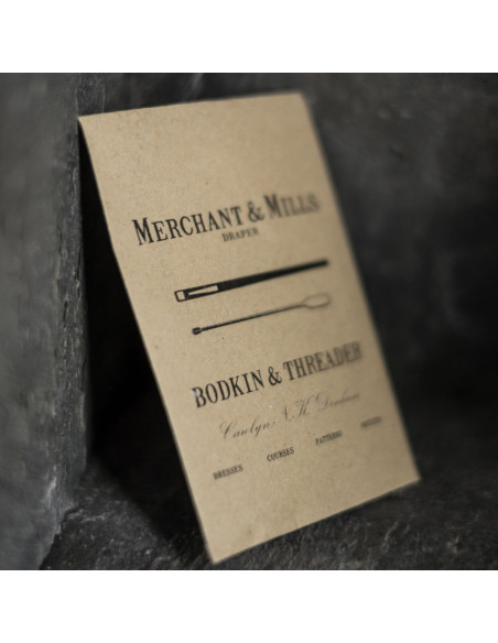 Passador de lã e enfiador para elásticos e fitas Merchant & Mills