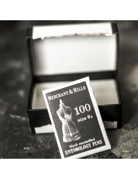 Caixa de 100 alfinetes ultra-finos black Merchant & Mills