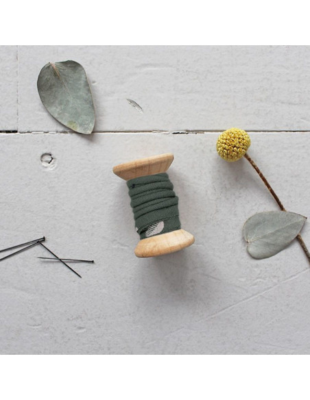 Pesponto viscose Seed Cedar por metro - Atelier Brunette
