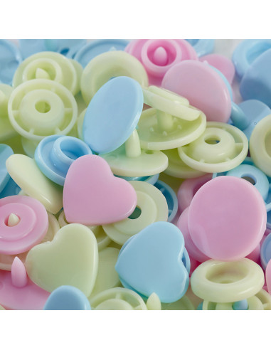Conjunto de 30 botões de pressão Color Snaps Corações 12,4 mm - Rosa, verde limão e azul céu
