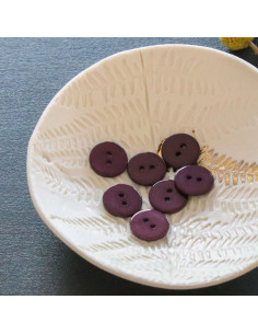 Botão de madrepérola plano com 2 furos - Violeta