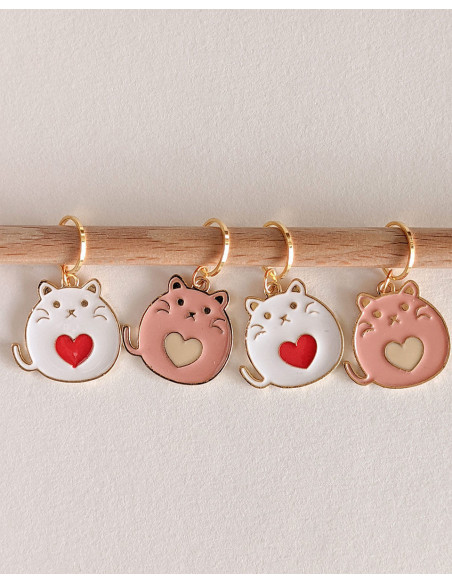 Conjunto de 4 marcadores de malha - Gatos corações