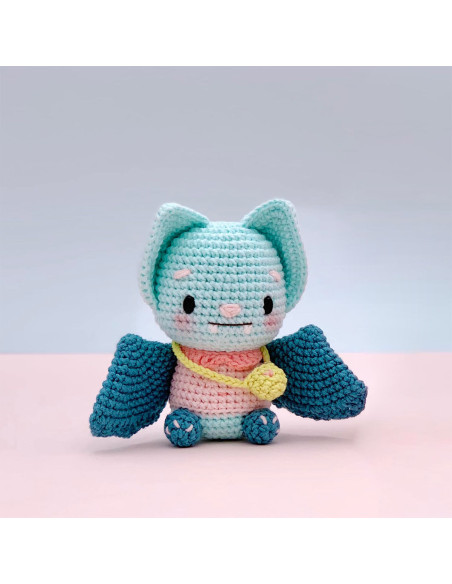 Kit de crochê amigurumi - Tori o morcego