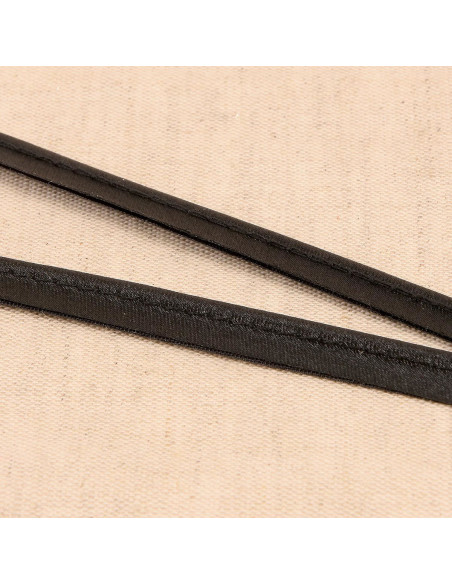Debrum de cetim - Preto
