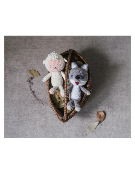 Livro 22 amigurumi em fio chenille