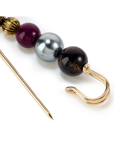 Alfinete decorativo com pérolas pretas, prateadas e bordô
