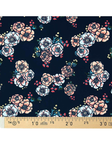 Tecido lycra maiô - Flores fundo azul marinho