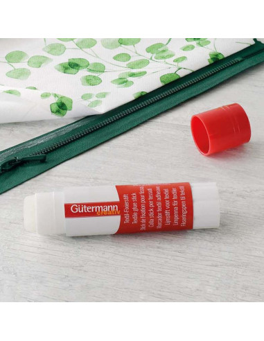 Bastão adesivo para tecidos Gütermann