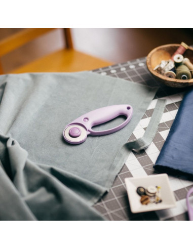 Cortador rotativo Fiskars Ultra Lilac 45 mm