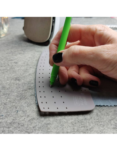 Regra de silicone para passar bainhas