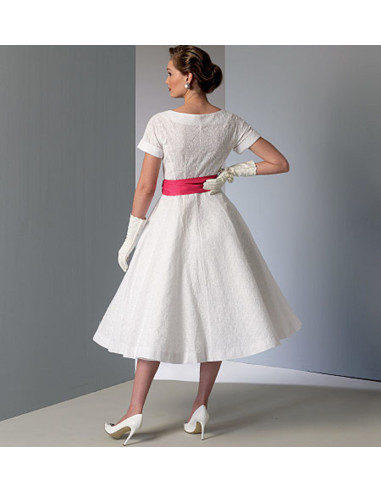 Molde de vestido e cinto - Vogue 9105