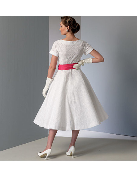 Molde de vestido e cinto - Vogue 9105