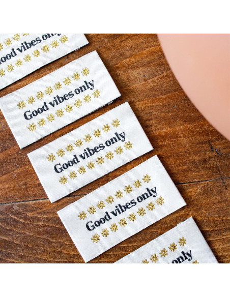 Conjunto de 5 etiquetas para costurar - Good vibes only
