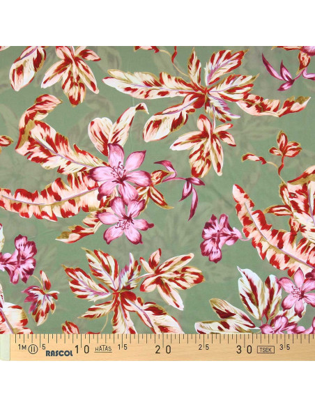 Tecido lycra maiô - Flores fundo verde