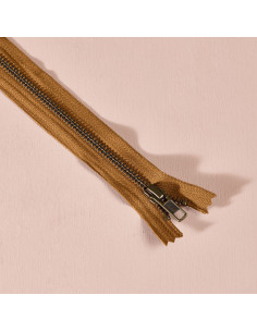 Fecho de metal Ocre 30 cm - Atelier Brunette