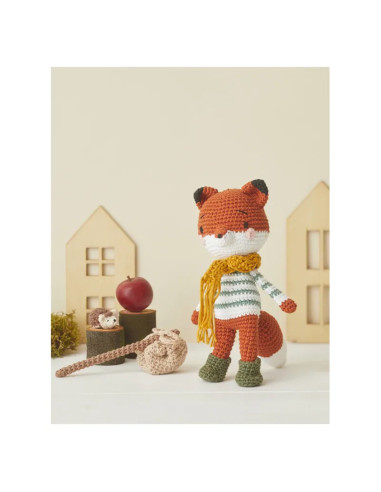 Livro bonecas & amigurumis na montanha em crochê