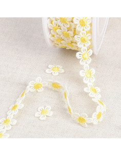 Guipura margaridas brancas - Amarelo e branco