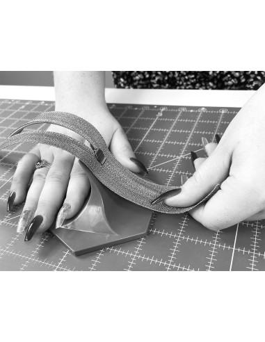 Enfie os cursores para fecho de correr Zipper Jig The Gypsy Quilter