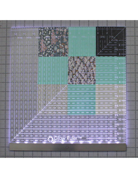 Régua de patchwork luminosa Carolina Moore 12,5 x 12,5 polegadas
