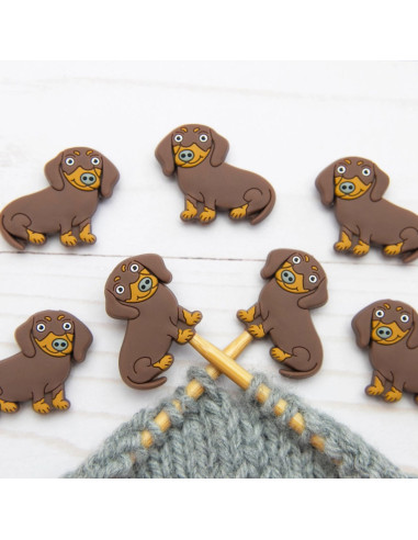 Tampões de malha para agulhas de tricô - Dachshund marrom