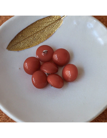 Botão semiesférico com haste - Caramelo