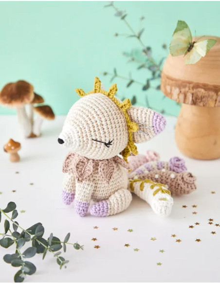 Livro de bonecas e amigurumis fantásticos em crochê