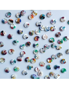 Pacote de 15 botões em biorresina 10 mm 4 furos - Painterly 2