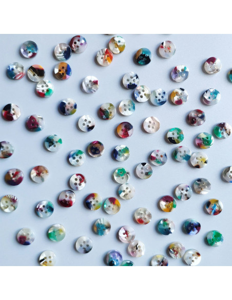 Pacote de 15 botões em biorresina 10 mm 4 furos - Painterly