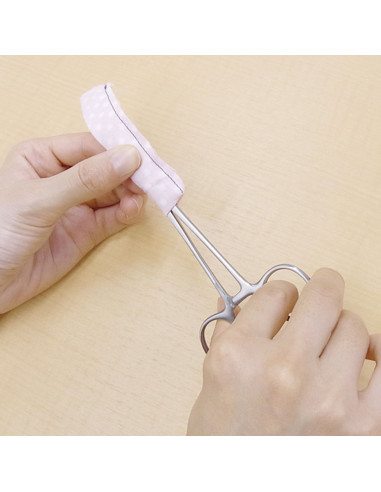 Tesoura de estofamento para pelúcias 13 cm Clover