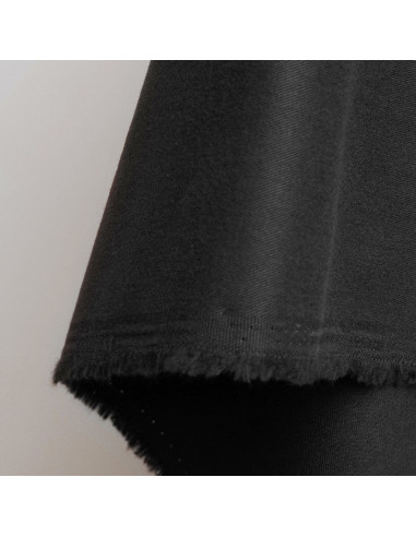 Tecido gabardine de algodão light Black - Atelier Brunette
