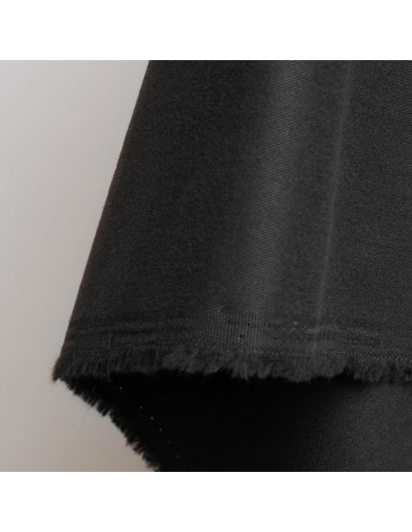 Tecido gabardine de algodão light Black - Atelier Brunette
