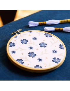Kit de bordado - Flores azuis