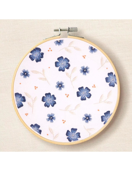 Kit de bordado - Flores azuis