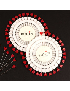 Disco de 30 alfinetes com cabeça de plástico em forma de coração vermelho Bohin