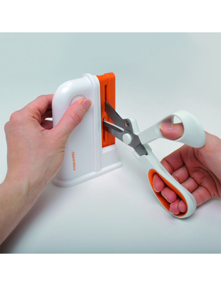 Afiador de tesouras universal Fiskars