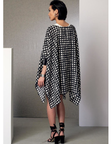 Padrão de poncho, blusa, shorts e calças - Vogue 9191