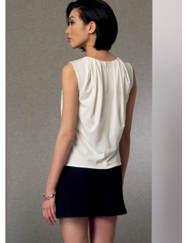 Padrão de poncho, blusa, shorts e calças - Vogue 9191