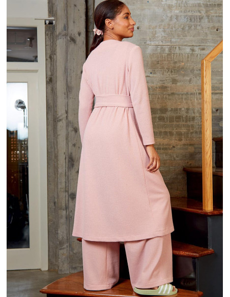 Molde de macacão, combinação, robe e cinto - McCall's 8245