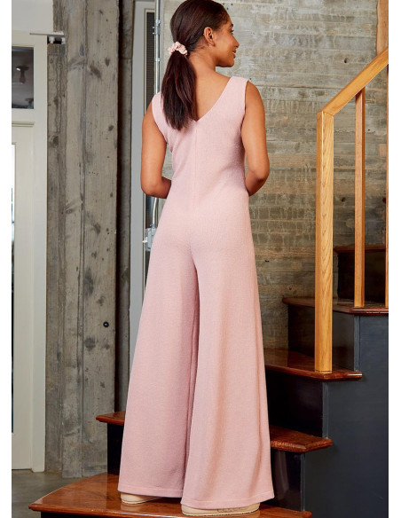 Molde de macacão, combinação, robe e cinto - McCall's 8245